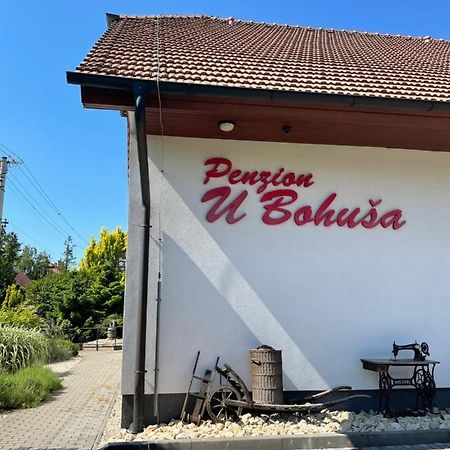 Penzion U Bohusa Lednice Luaran gambar