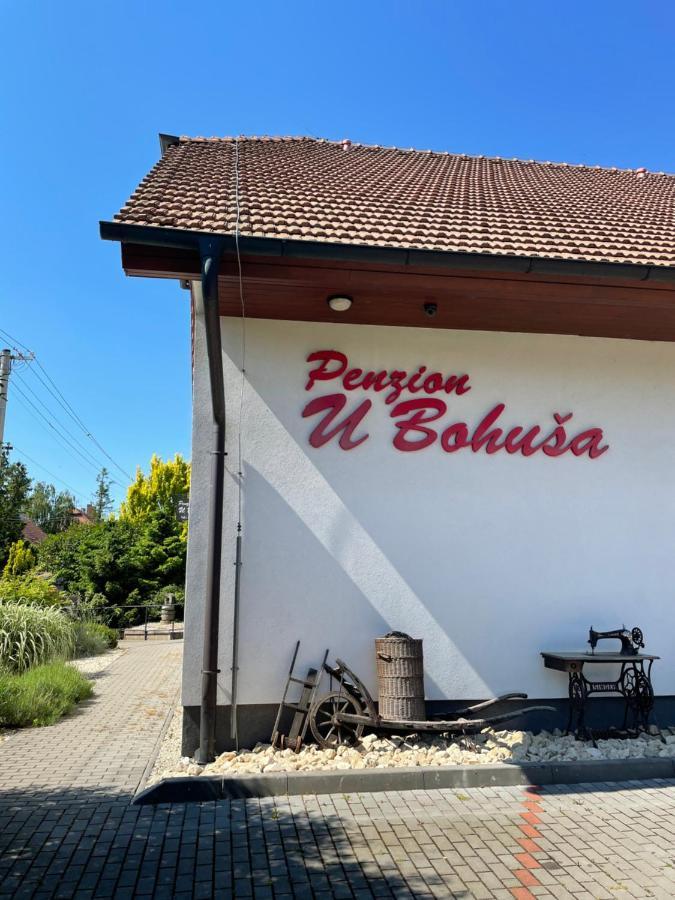 Penzion U Bohusa Lednice Luaran gambar